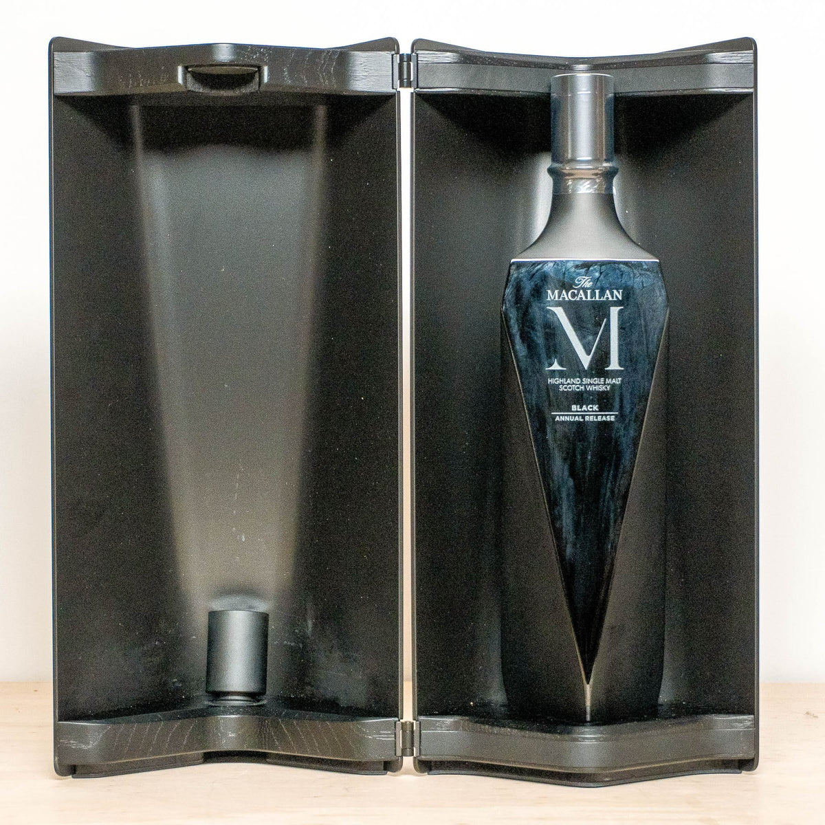 Macallan "M" Decanter 2023 Release 0,7L